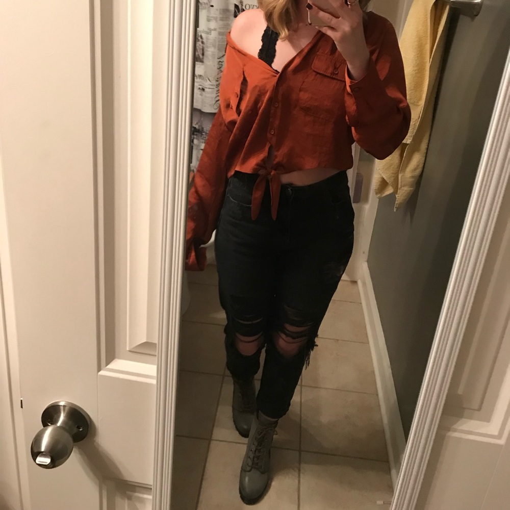 Black Ripped Mom Jeans